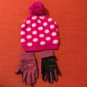 Head Sensatec gloves & OshKosh B’gosh hat